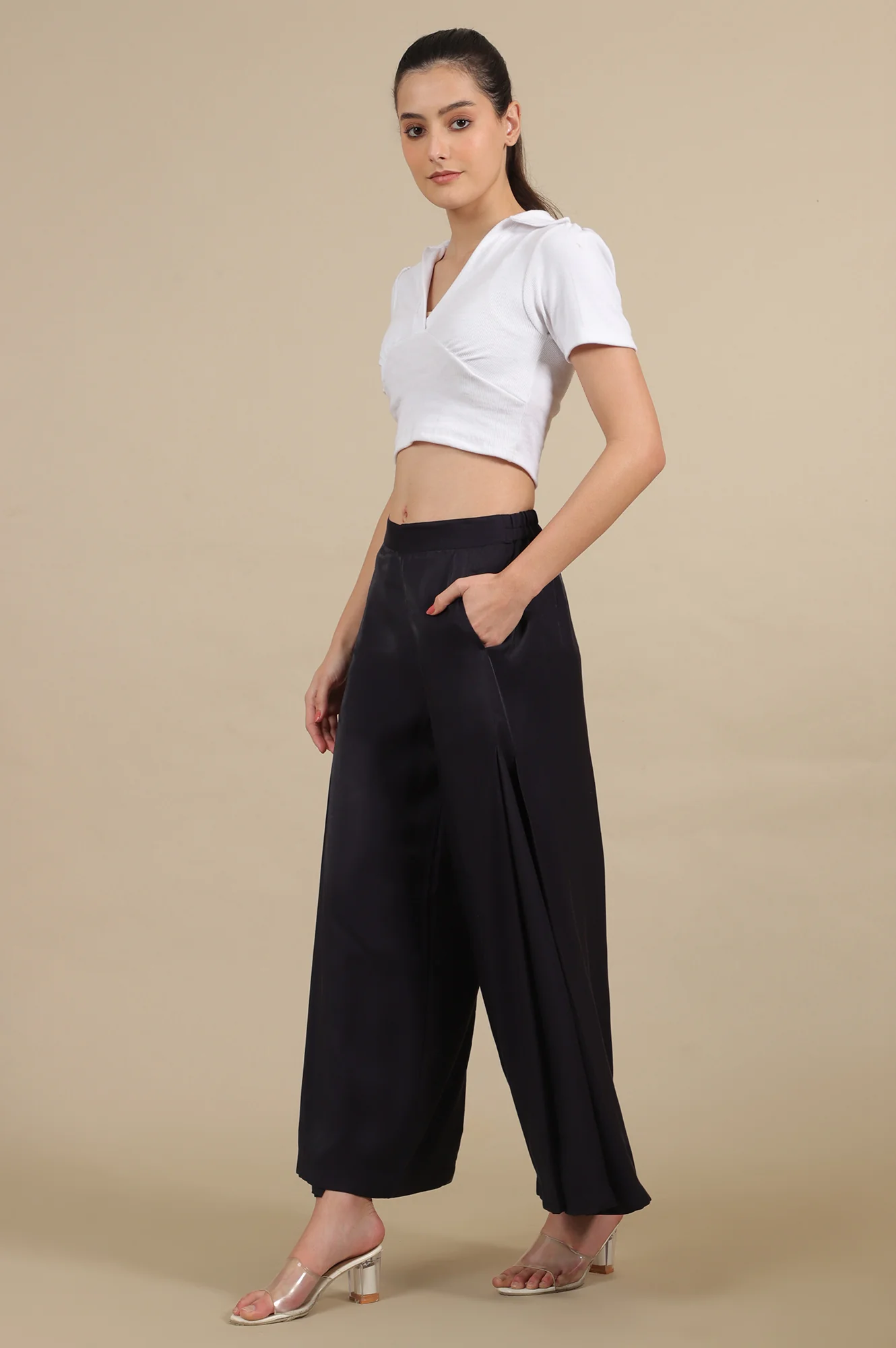 Black Solid Flared Rayon Palazzo With Pleats - Image 6