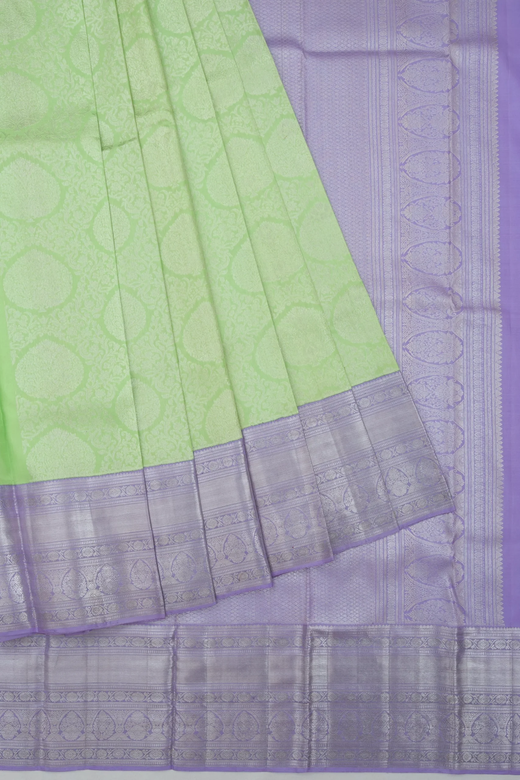 Parrot Green Kanchipuram Tissue Silk Saree