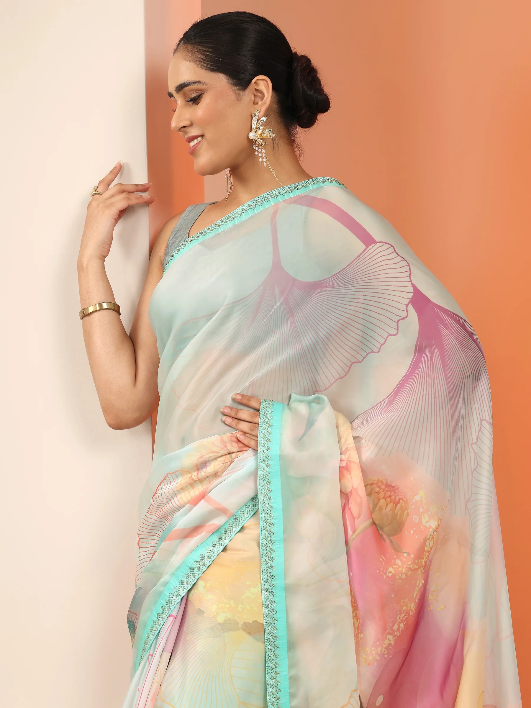 Multi Printed Organza Saree With Unstitched Blouse Piece - Image 7