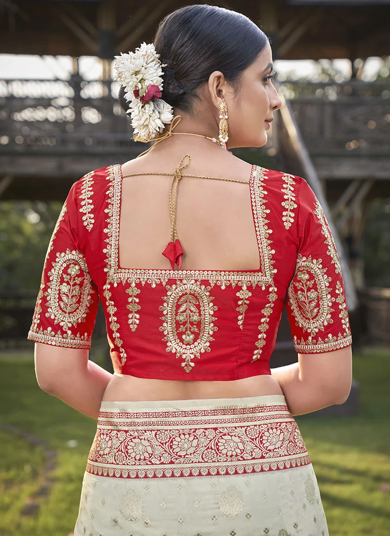 Ivory Opulence Off White Benarasi Silk Jacquard Zari Saree Festive Wear - Image 4