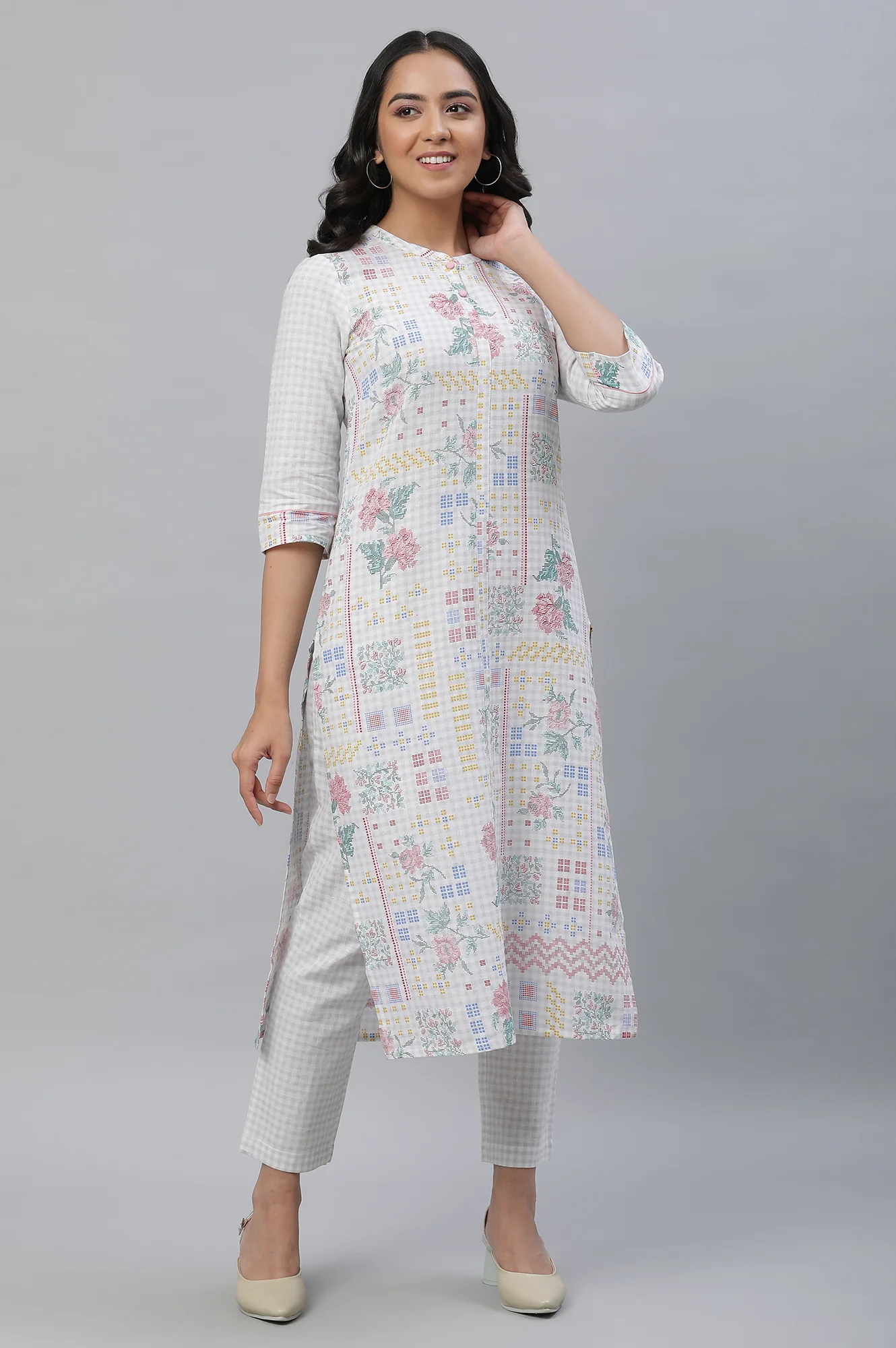 Seer Sucker Kurta and Pants Co-ord Set - Image 3