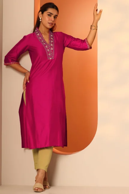 Pink Embellished Silk Blend Straight Kurta