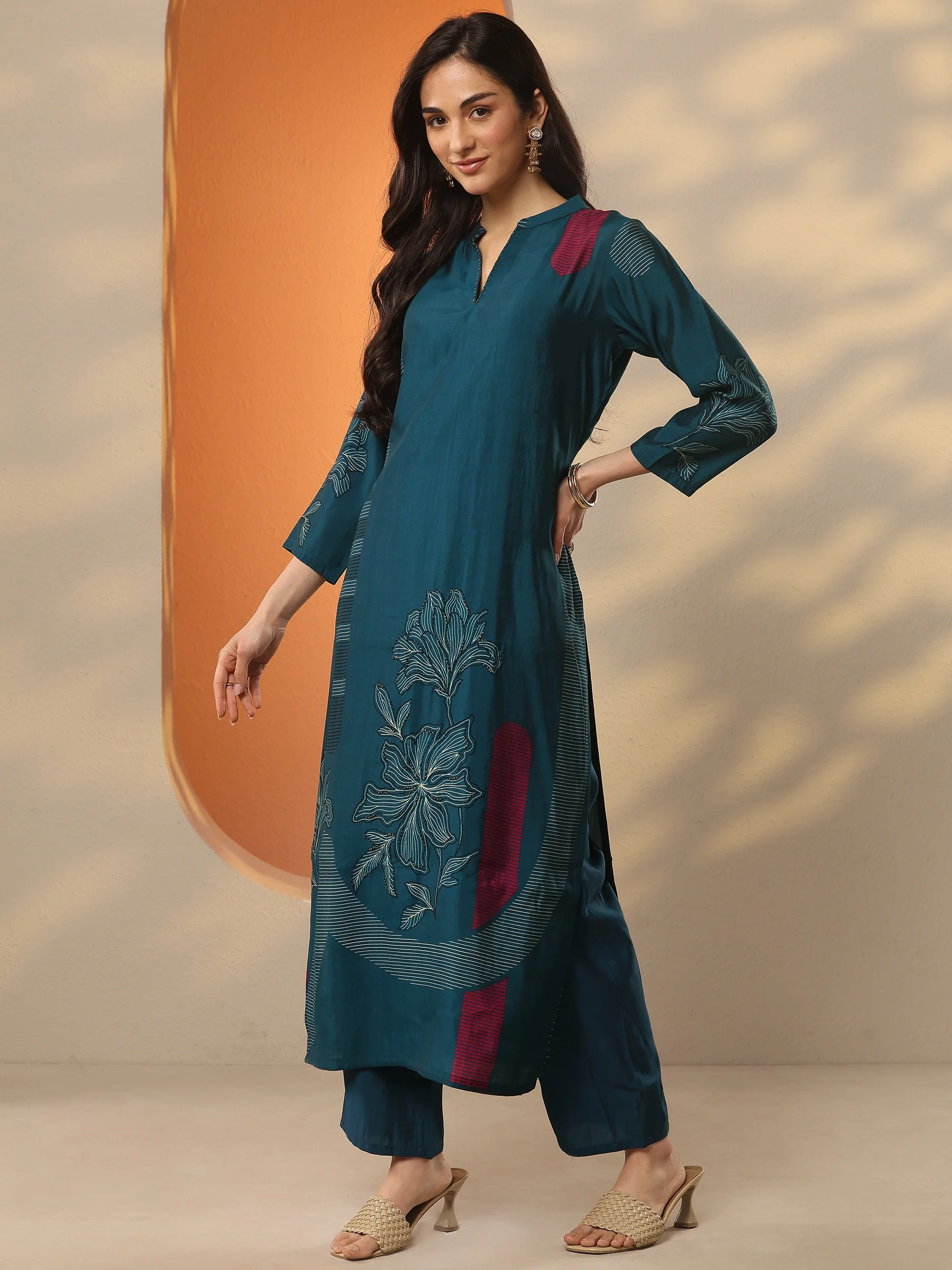 Blue Printed Silk Blend Straight Kurta - Image 3