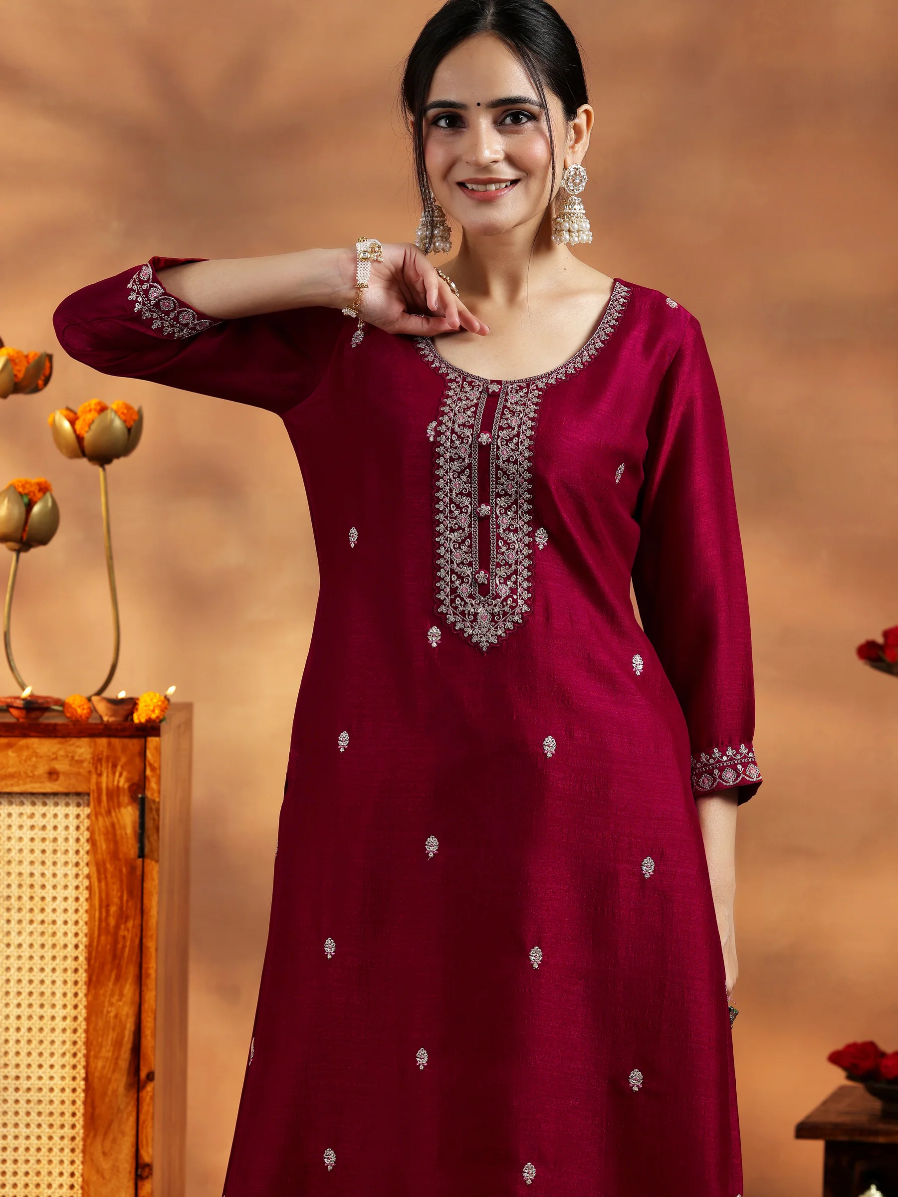 Maroon Embroidered Silk Straight Kurta - Image 5