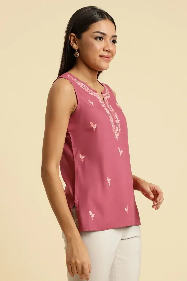 Laiba Pink Sleeveless Short Kurti - Image 4
