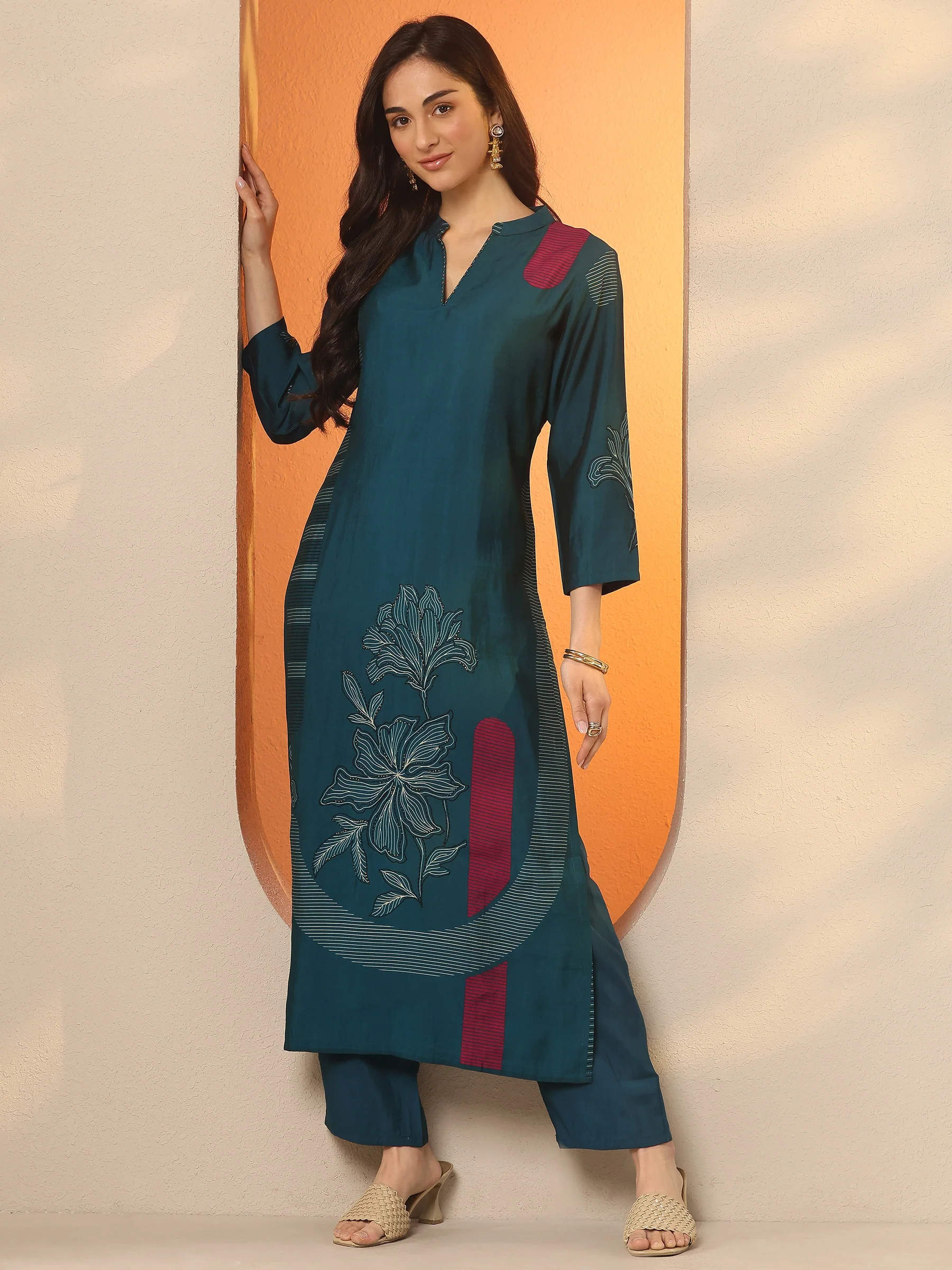 Blue Printed Silk Blend Straight Kurta - Image 6