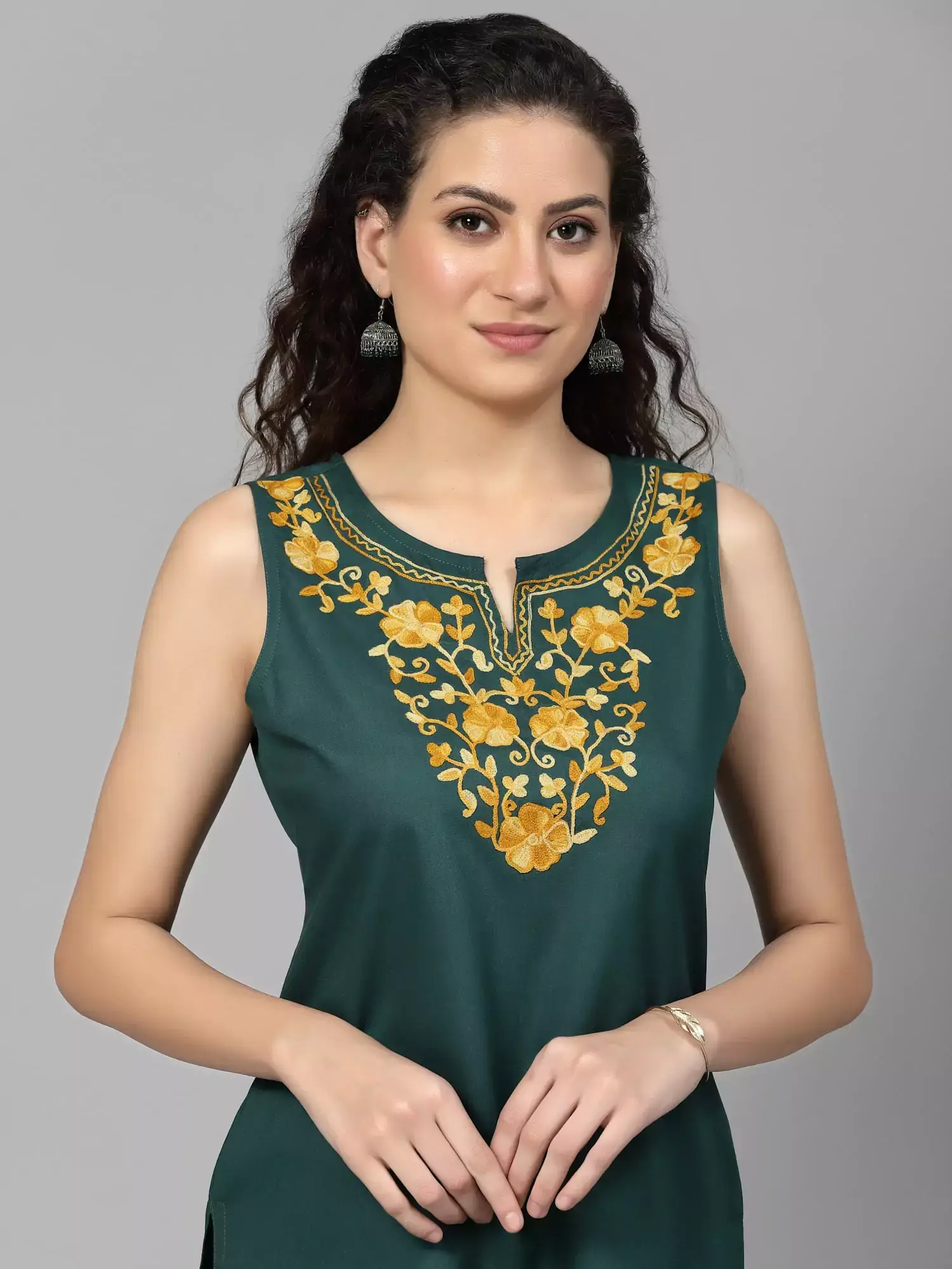 Nadia Green Sleeveless Short Kurti - Image 5