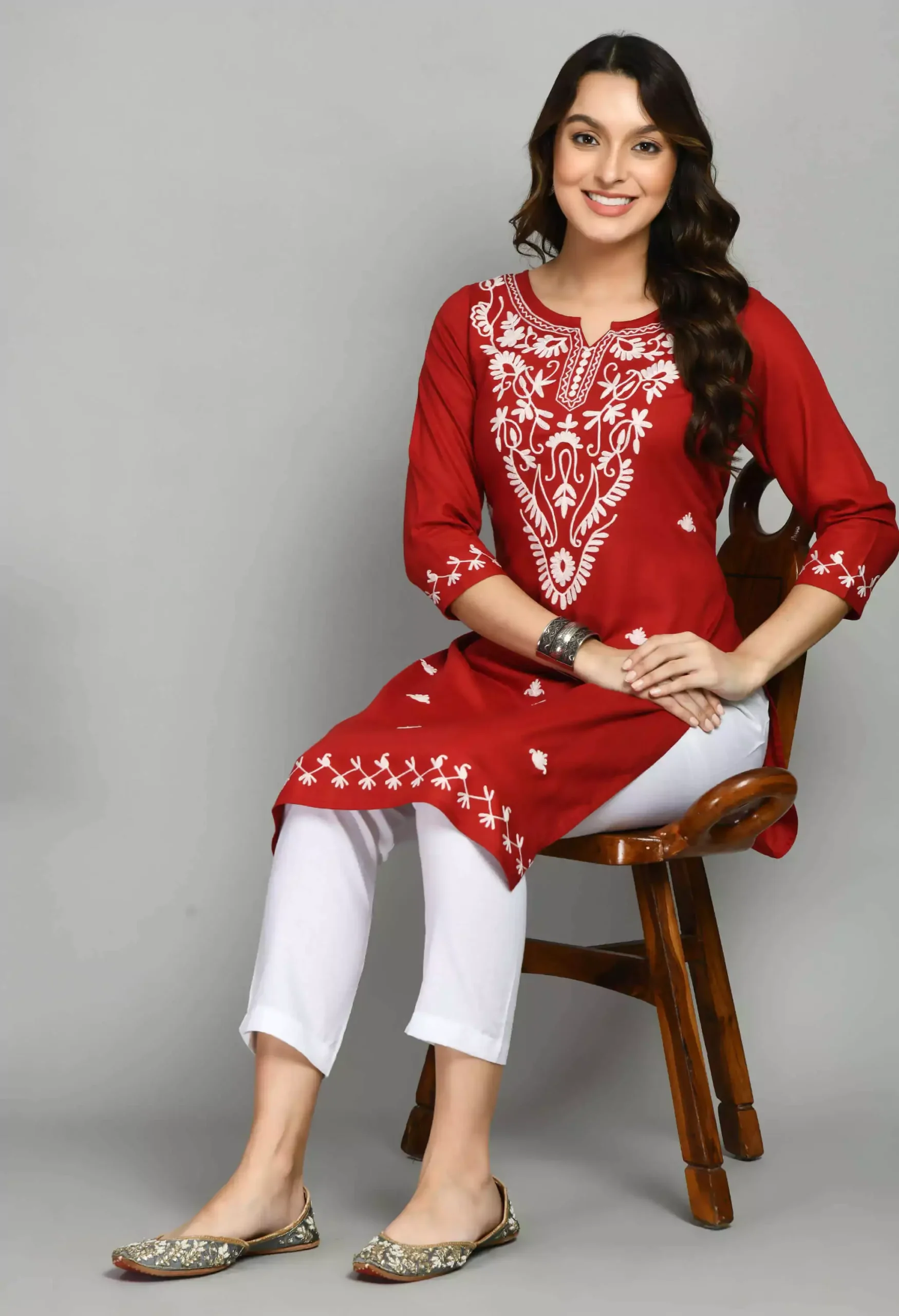 Red Kashmiri Embroidered Kurti - Image 3